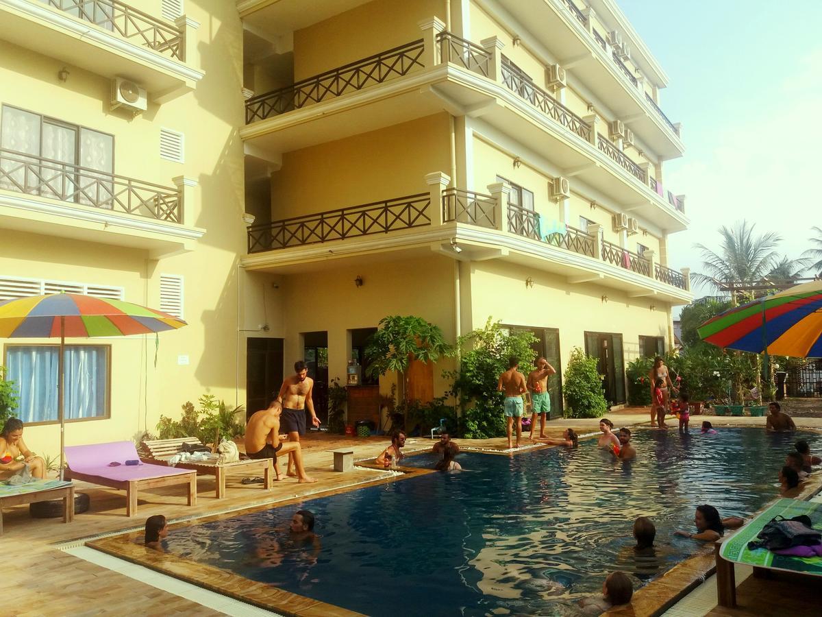 Blue Diamond Hostel Battambang Exterior foto